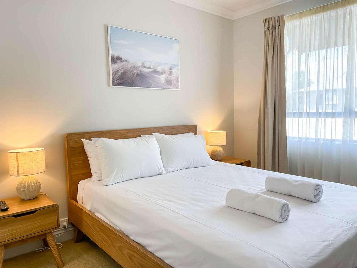 ทรินิตี้ ลิงก์ รีสอร์ต Aparthotel แคนส์ ภายนอก รูปภาพ
